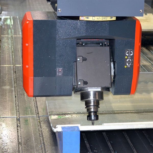 【視頻】五軸聯動龍門加工中心試加工曲面