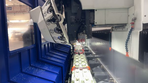 CNC加工中心維護保養方法，工廠必須重視