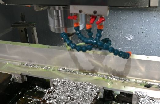 優化鋁型材加工排屑系統，提升環保性能