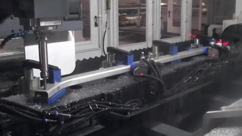 6698d8459a102.jpg 保險(xiǎn)杠2(1).jpg